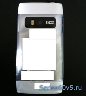 Игровой смарт Nokia X7-00 с большим дисплеем и камерой